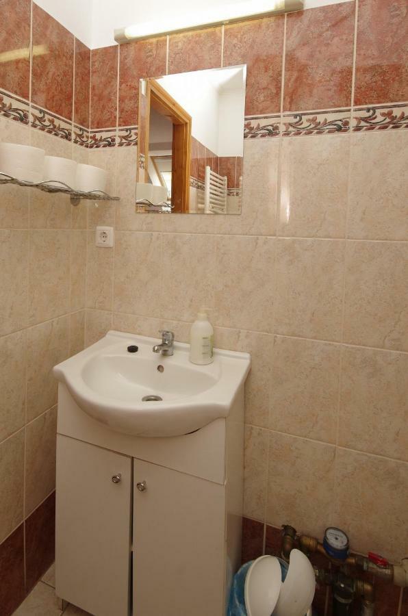 Burg Apartman Дьюла Экстерьер фото